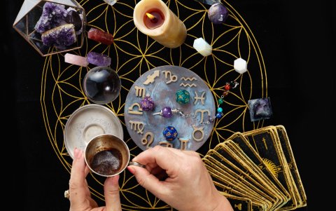 Los astros predicen tu futuro.