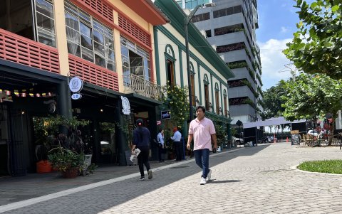 Turismo. En los últimos domingos, las calles del centro han permanecido con vida con la peatonalización. La ciudadanía quiere que esa dinámica no se experimente solo un día a la semana.