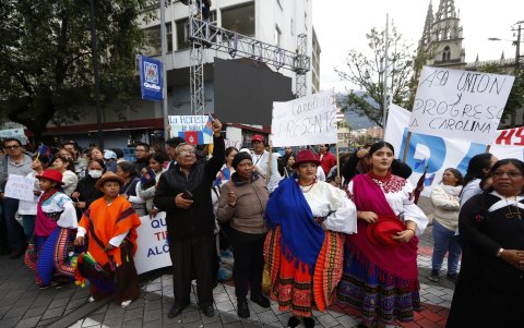 La marcha llegó hasta la av. Amzonas y Jorge Washington, en donde se colocó una tarima.