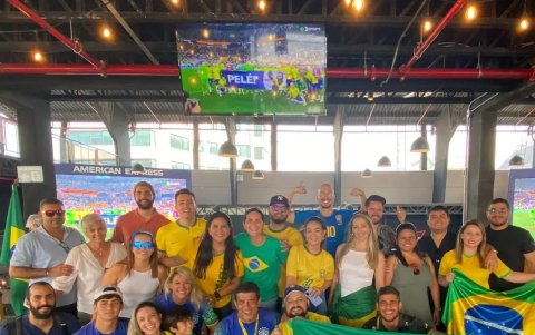 En Guayaquil hay una comunidad de brasileños que se reúnen cada vez que juega la Canarinha