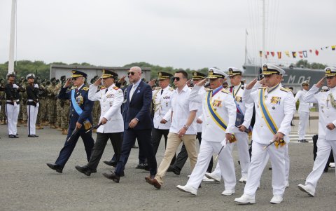 El evento contó con la presencia de autoridades nacionales y del alto mando militar.