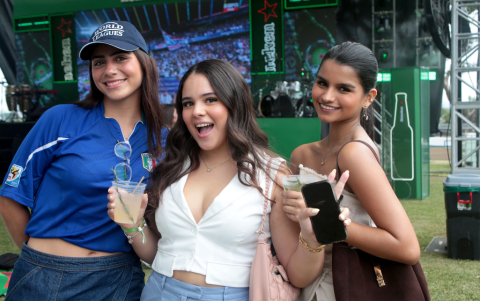 Viviana Albornoz, Nuria Avilés y Julia Farah.