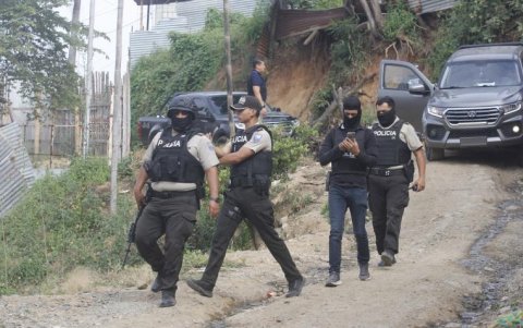 Agentes policiales se desplazaron al sitio de difícil acceso