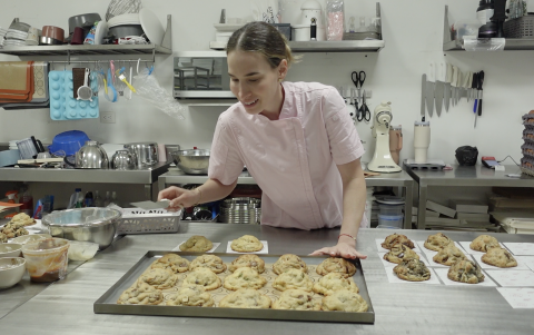 Melissa Sánchez, fundadora de Wear That Tuna, estudió en París.