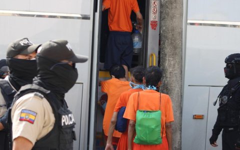 150 personas reos con diagnóstico de tuberculosis son trasladados al Centro de Rehabilitación Social Masculino Guayas N.º 4,