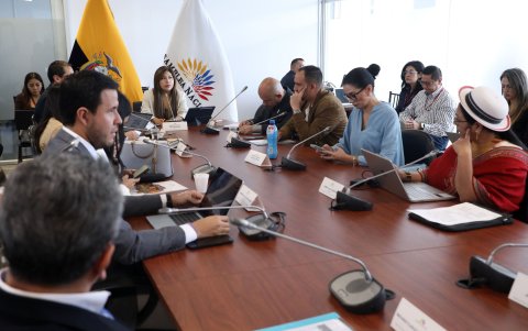 La Comisión de Seguridad aprobó el informe final sobre la Ley de Inteligencia que regresará al Pleno sin cambios significativos.