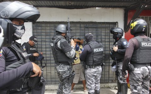 Las intervenciones buscan contener la ola delictiva que afecta a ciudades como Guayaquil, Durán, Esmeraldas y Machala