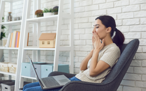 Un estudio de Psychology Today reveló que el soft ghosting afecta la salud emocional al generar incertidumbre y dificultar el cierre de los vínculos.