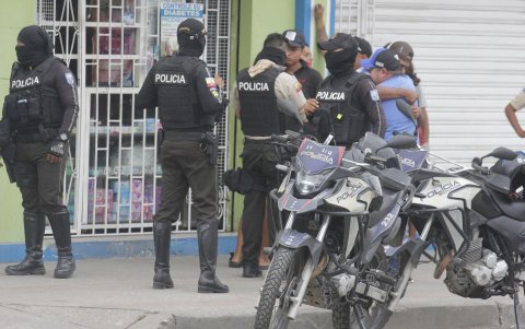 La Policía junto con las Fuerzas Armadas controlarán la libre movilidad.