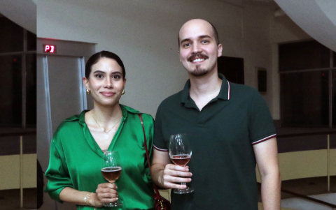 Isabel Vizueta y Gustavo Ulloa.