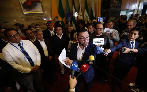 El número de integrantes del bloque legislativo de la Revolución Ciudadana podría disminuir a 61 asambleístas.