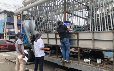 El gusanito y la tradicional barca pirata son apenas algunos de los juegos que dejaron de funcionar en el sur de Guayaquil.