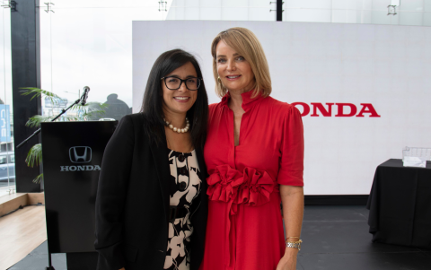 Martha Armendáriz y Janeth Hinostroza.