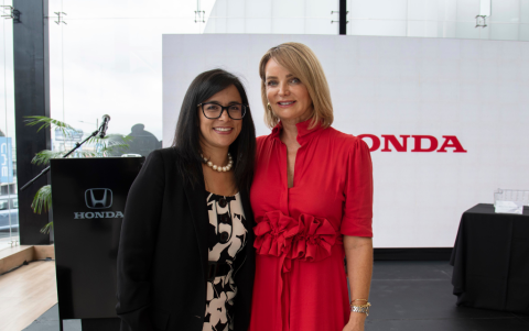 Martha Armendáriz y Janeth Hinostroza.