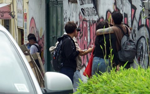 Uno de los problemas en los alrededores de las zonas universitarias es el consumo de alcohol en el espacio público.