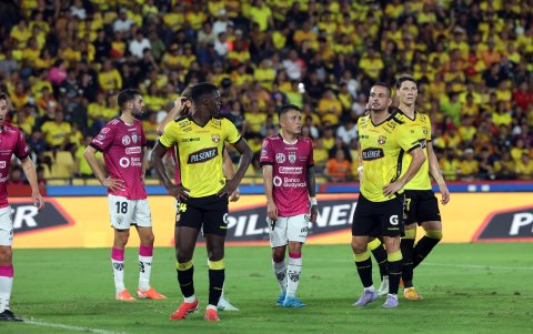 Octavio Rivero es titular fijo en la delantera de Barcelona SC.