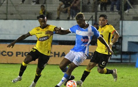 Barcelona SC enfrentó a Manta en la fecha 1 de la LigaPro 2025.