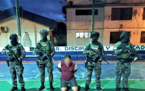 El conductor de la volqueta que transportaba la droga fue detenido por agentes de la Policía Nacional.