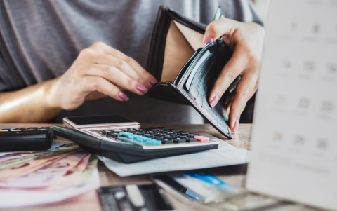 El Código Orgánico General de Procesos (COGEP) permite a los acreedores iniciar demandas con facturas, pagarés o contratos firmados.