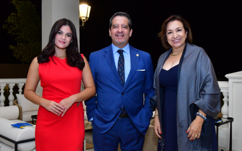 Ornella Soriano, Hernán Ponce y Luz Stella Hernández.