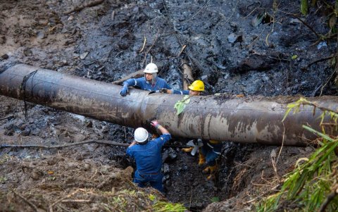 Petroecuador informó que la rotura del SOTE se produjo tras un deslizamiento en la zona de El Reventador.