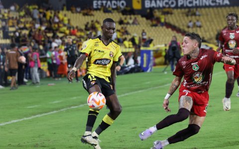 Barcelona SC pelea por el liderato del torneo ecuatoriano.