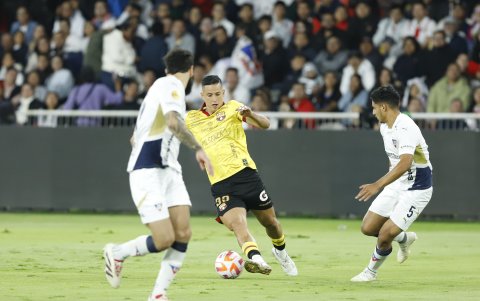 Miguel Parrales (c) fue el punto más alto de Barcelona SC.