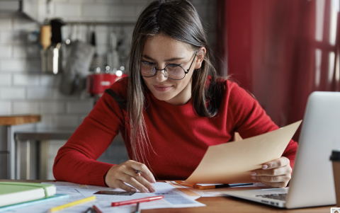 La técnica pomodoro consiste en trabajar durante 25 minutos sin distracciones, y luego hacer una pausa de cinco minutos para desconectarse.