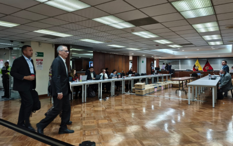 Jorge Glas enfrenta cargos por peculado en el caso Reconstrucción de Manabí y corrupción en la gestión de recursos públicos