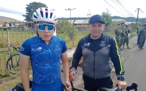 Campeón. Cueva (izquierda), en los pasados Juegos Nacionales de Olimpiadas Especiales, desarrollados en Manta, se coronó como el mejor de la triatlón.