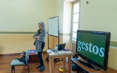 Halac está dictando el Laboratorio ‘Escarbar la bolsa de la ficción' en Quito.