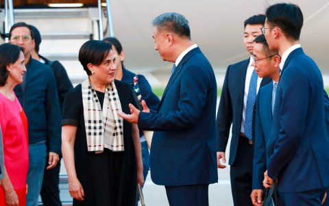 La canciller Sommerfeld acompaña a Noboa en las reuniones bilaterales en China, España e Italia