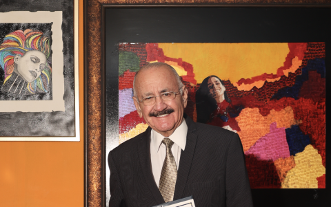 Recibió la condecoración como canciller de la Federación Médica Nacional por parte de la Federación Médica Ecuatoriana