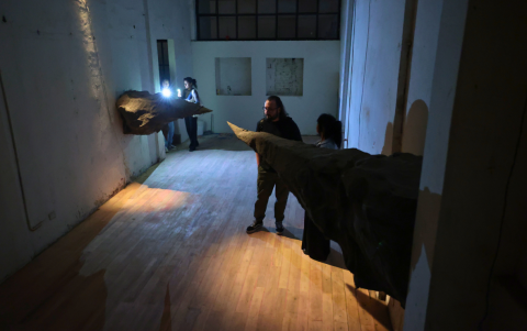 Boris Saltos habla sobre su arte, el tatuaje y su visión de la mortalidad en esta entrevista exclusiva sobre su regreso a las galerías