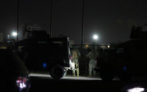 Alias Fito fue trasladado a Guayaquil bajo un fuerte operativo militar. Las autoridades confirmaron que está bajo custodia y enfrentará una audiencia judicial próximamente.