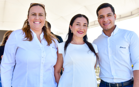 María Fernanda Viteri, Flor María Briones y Óscar Carbo.