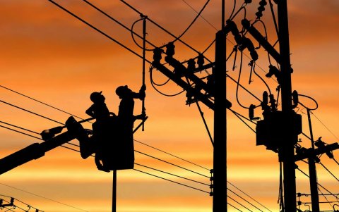 Está Ecuador en camino de un nuevo racionamiento de energía. La duda que plantea Carlos Alfonso Martínez.