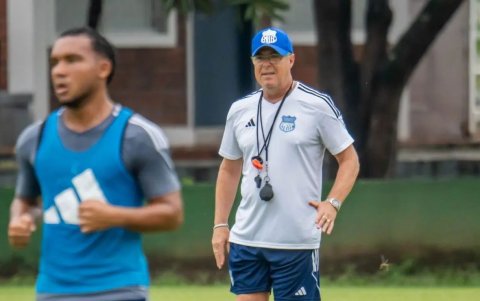 Jorge Célico ahora es entrenador de Libertad FC.