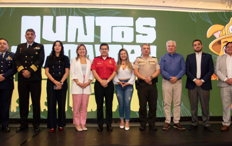 Jiadach Portilla, Raúl Calderón, Carolina Andrade, Estefanía Grunauer, Esteban Cárdenas, Diana Cruz, Holger Cortez, Bernardo Abad, Gustavo Chiriboga y Juan Báez.