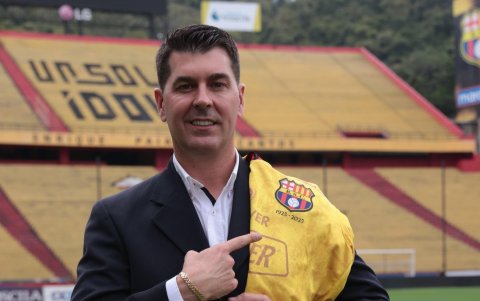 Ismael Rescalvo firmó contrato con Barcelona hasta diciembre de 2026.