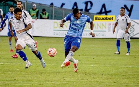 La intensidad en la marca marcó el partido entre Macará y Emelec.