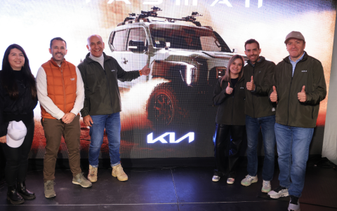 Ana Acosta, Juan Esteban Cornejo, Ricardo Rosales, María José Guerrero, Andrés Barriga y José Antonio Errazuriz.