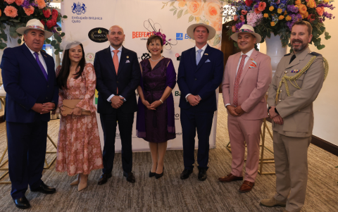 Chris Campbell, Sharon Cambpell, Gian Carlo Loffredo, Jacqueline Carvajal, Steven Mulvain, Chris Gerontinis y Marc Jamieson.