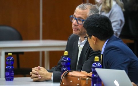 Jorge Glas permanece privado de libertad en el Centro de Privación de Libertad Guayas Nº 3, conocido como La Roca.