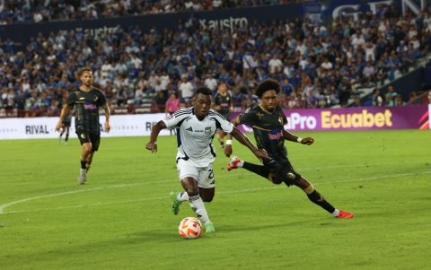 Emelec busca salir de la parte baja de la tabla de posiciones de la LigaPro 2025.