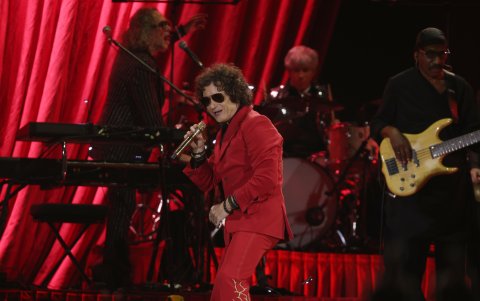 El cantante se presentó ante un auditorio lleno en el Coliseo General Rumiñahui, en la capital.