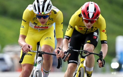 Vingegaard (i) será el primer gran 'dolor de cabeza' de Pogacar.