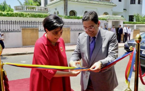 La ceremonia oficial se llevó a cabo en la ciudad de Rabat y estuvo encabezada por la ministra de Relaciones Exteriores y Movilidad Humana, Gabriela Sommerfeld,