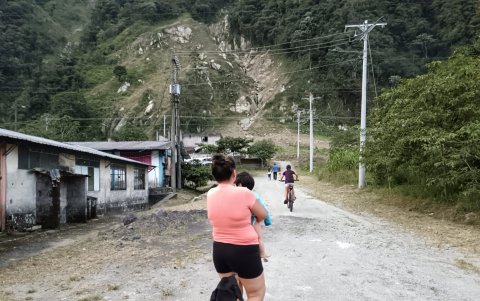 LAS FAMILIAS REGRESARON PERO VIVEN CON  MIEDO.