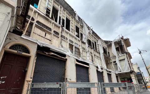 La Casa Tola Pareja perdió parte de la fachada del lado de la calle Escobedo, en abril de 2022.